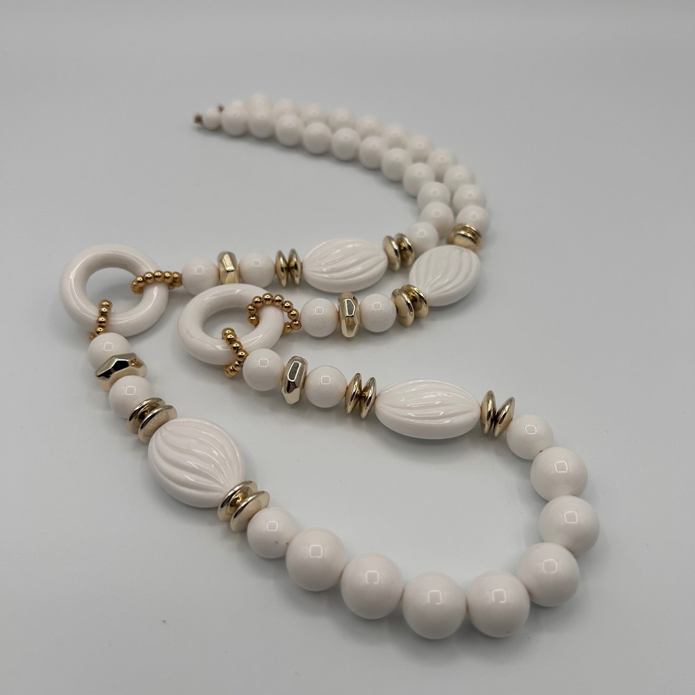 Vintage White Gold Tone Chunky Bead Statement Necklace Single Strand Retro 26" - Picture 7 of 10